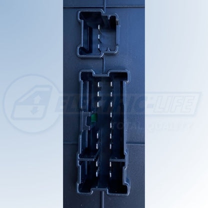 NISSAN X-TRAIL T32 Driver Side Front Window Switch