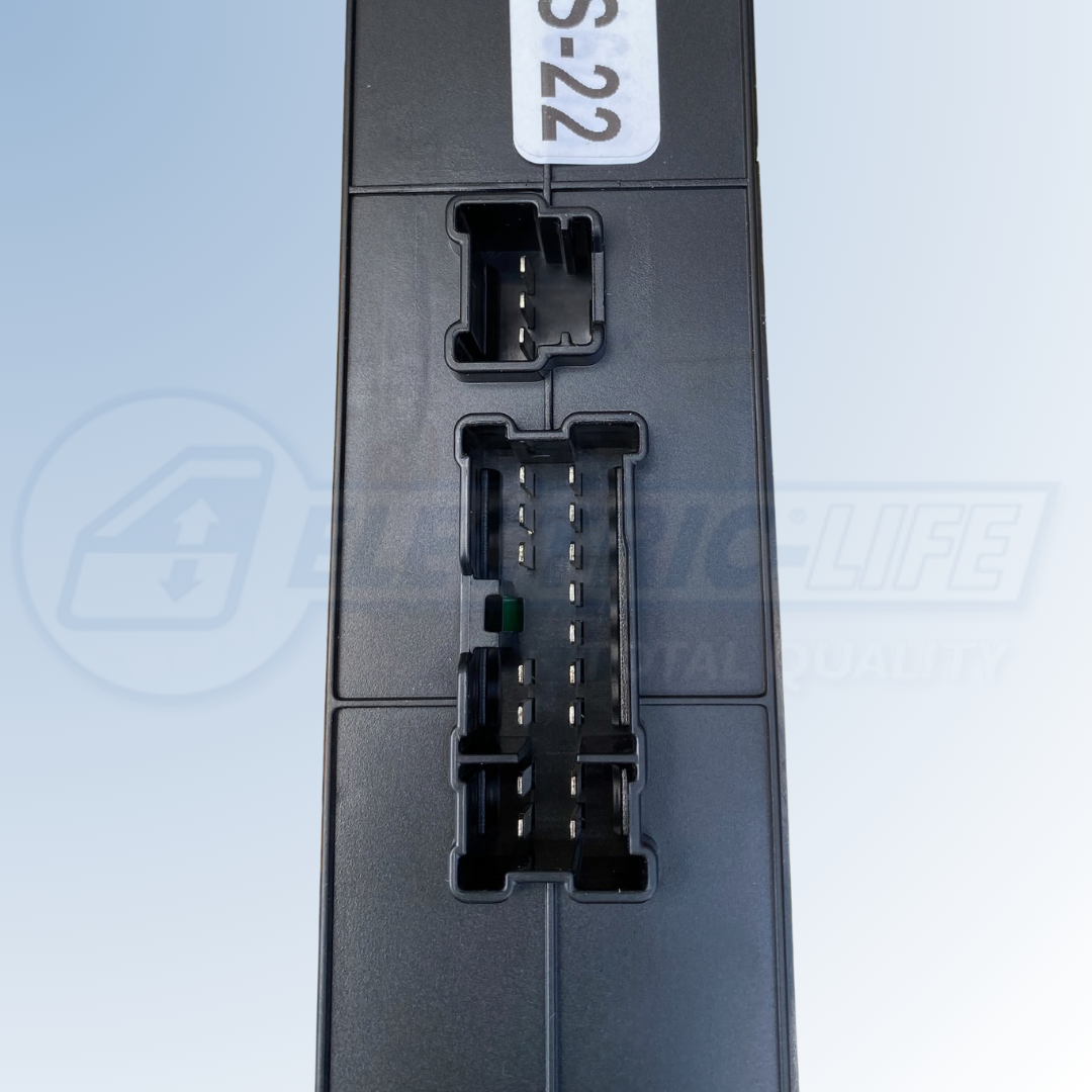 NISSAN PATHFINDER R52 Driver Side Front Window Switch